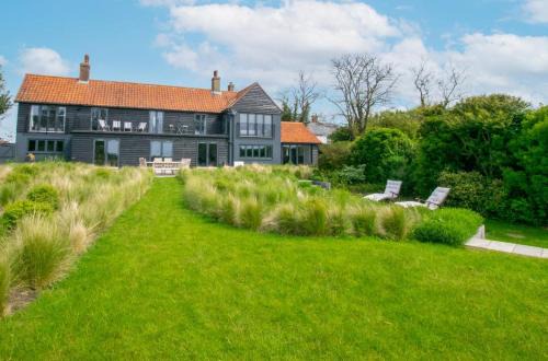Walberswick House | Leveretts