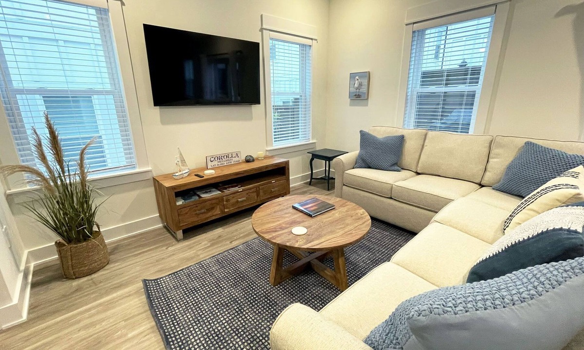 Corolla Light Condo | Lewis Villa - Beach Living in Corolla's Heart