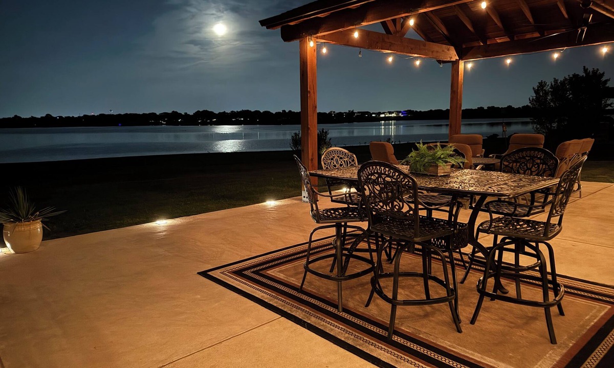 Little Elm House | Lewisville Lakefront Home-hot tub-near Frisco/Dallas-Texas/Omni PGA Golf Course