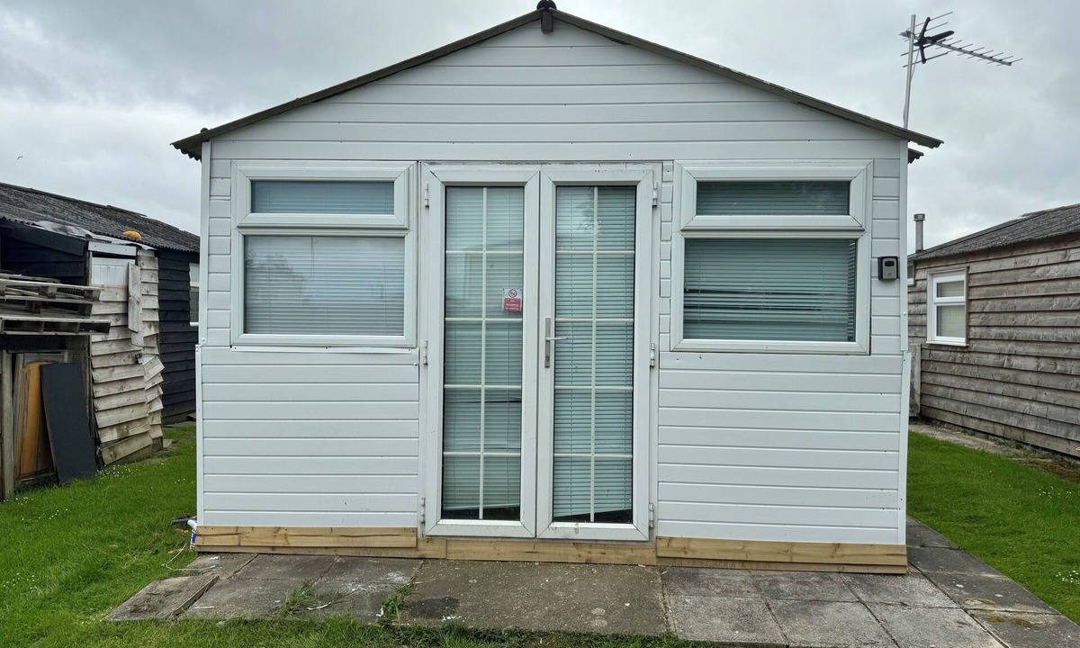 Warden Ski Chalet | Leysdown chalets