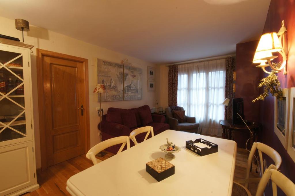 Benasque Apartment | LH Apartamento Sayo VIII