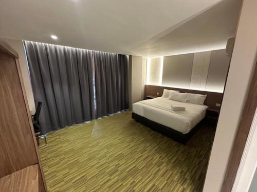 Taman Bukit Dahlia Hotel | Li Garden Hotel