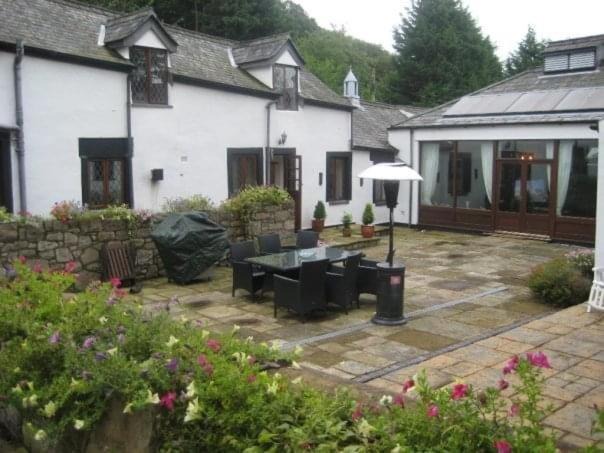 Tal-y-Cafn House | Libbylyn