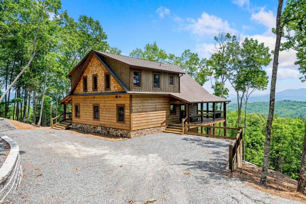 Aska House | Liberty Call