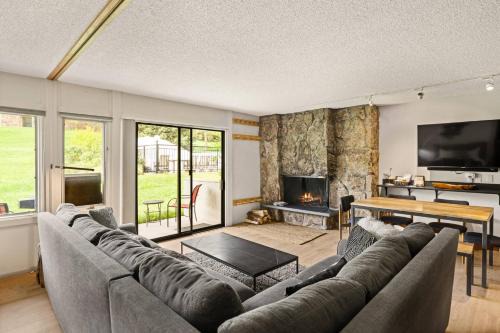 Snowmass Village House | Lichenhearth 24