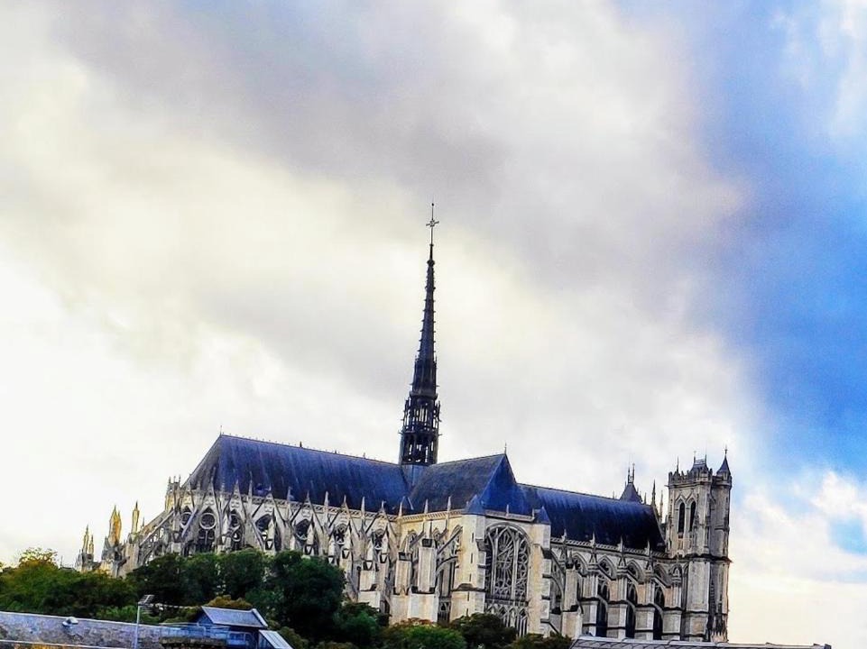 Saint-Leu Apartment | LICORNE