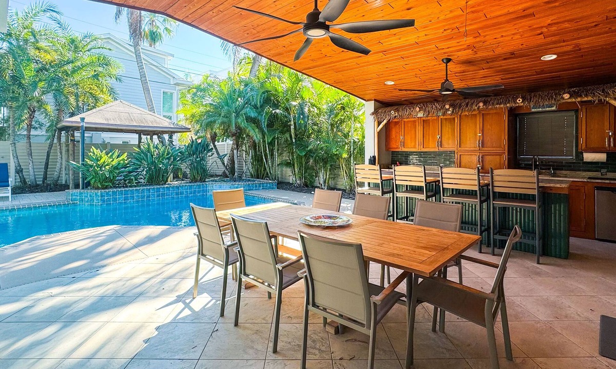 Sarasota House | Lido Breeze Tropical Private Pool Home Near Beach & St. Armands