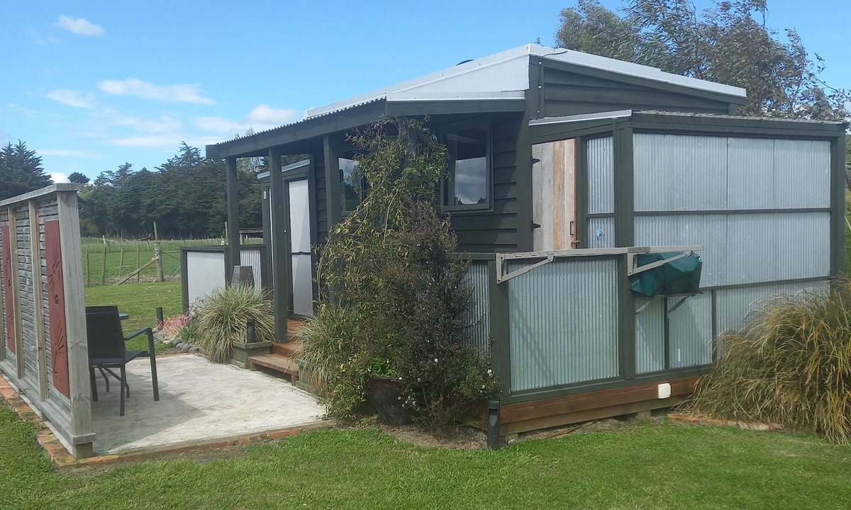 Central Hawke's Bay District Cottage | Lifestyle block cottage