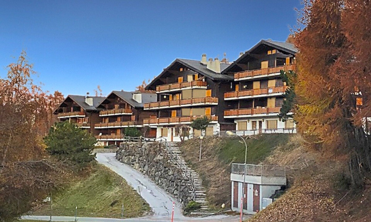 Les Mayens-de-Sion Apartment | Lift Bear Lodge -4 Valleys- Swiss Alps