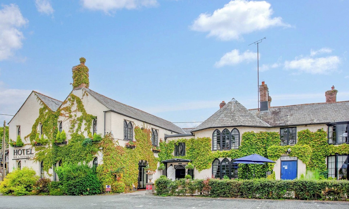 Lifton Cottage | Lifton Hall - Sycamore