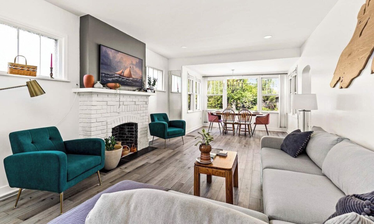 Superior House | Light and Bright Northland