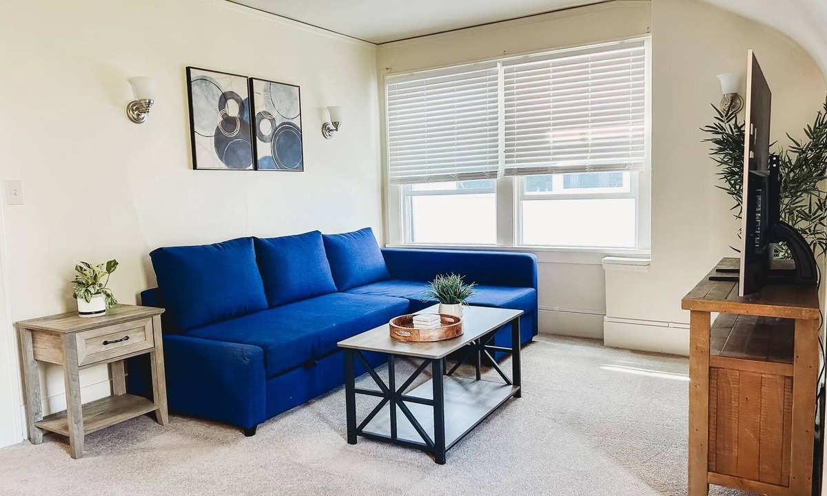 Fairmount Park House | Light & Bright Seattle Duplex House