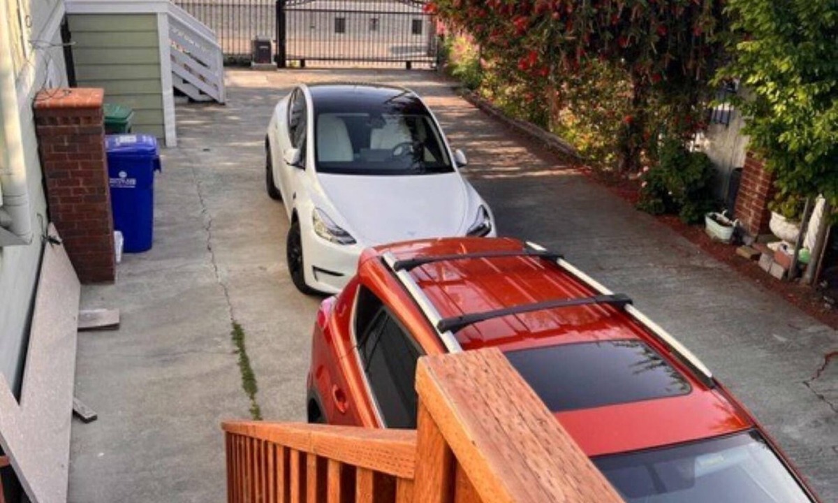 Longfellow House | Light-filled Oasis