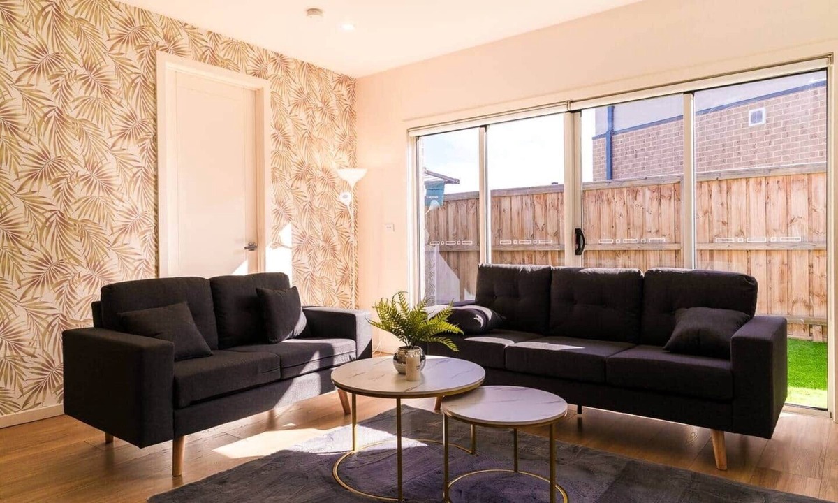 Werribee House | Light-Filled Werribee Escape