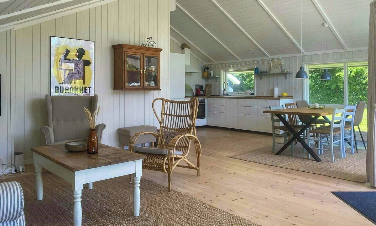 Udsholt House | Light wood house near private beach in Gilleleje