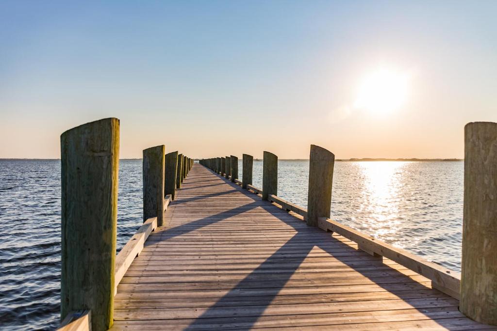 Caine Woods House | Lighthouse Condos