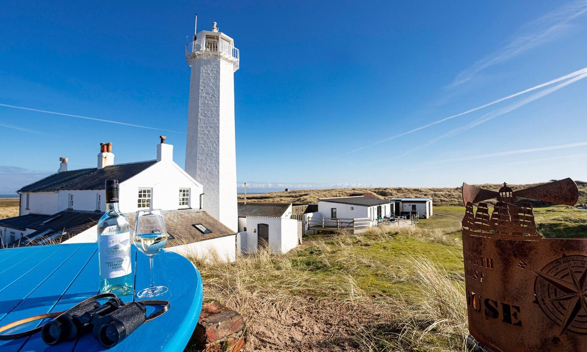 Barrow-in-Furness Cottage | Lighthouse Cottage