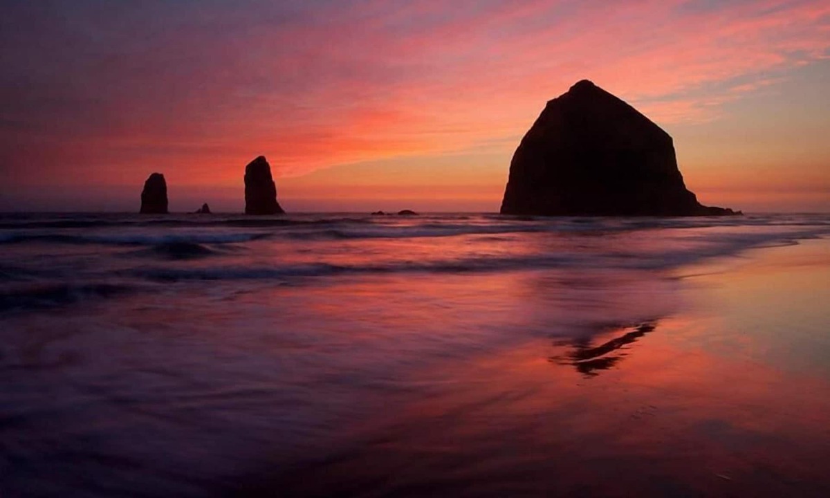 Downtown Cannon Beach Hotel | Lighthouse Inn