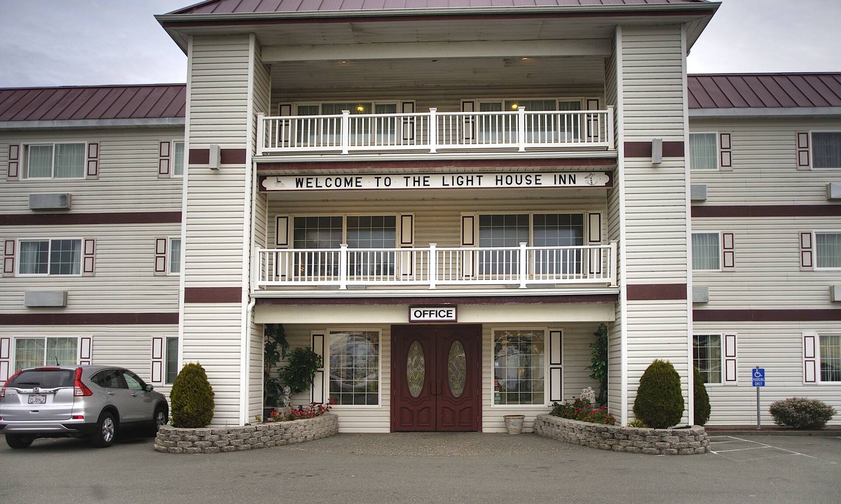 Bertsch-Oceanview Hotel | Lighthouse Inn