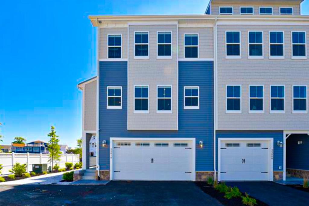 Fenwick Island House | Lighthouse View -- 39010 Beacon Drive B1