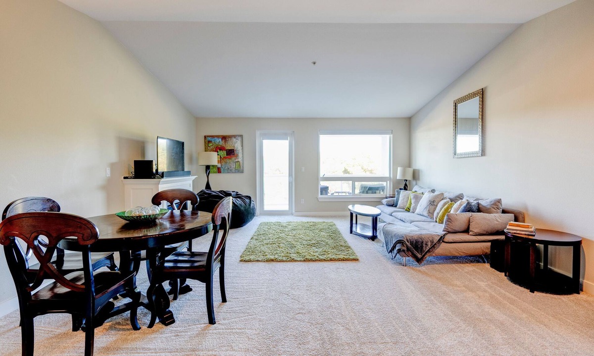 Washington Condo | Lighthouse Views in Westport!