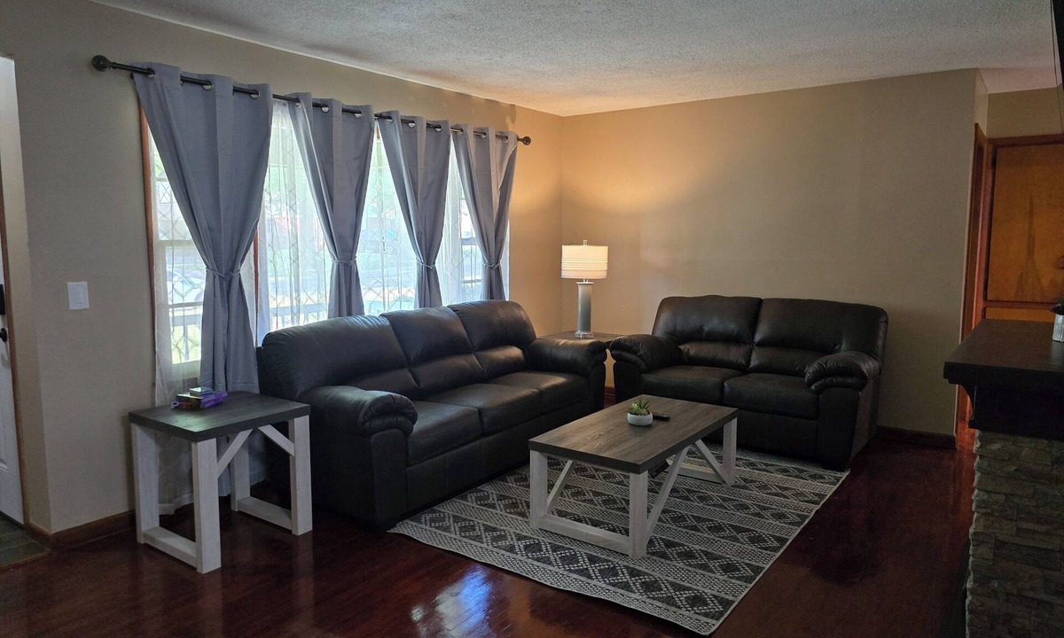 Wichita House | Lights on Watson II in awesome Wichita with cool AC and comfort for work/leisure