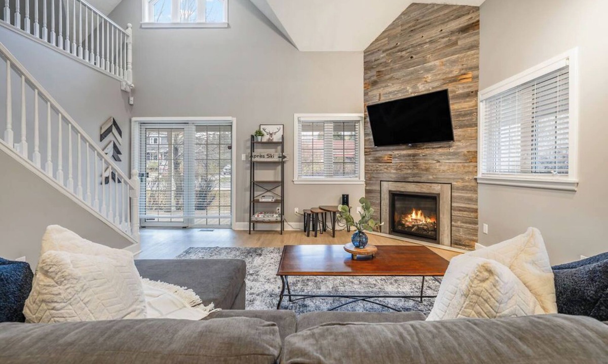 The Blue Mountains Ski Chalet | Liisa's Lodge