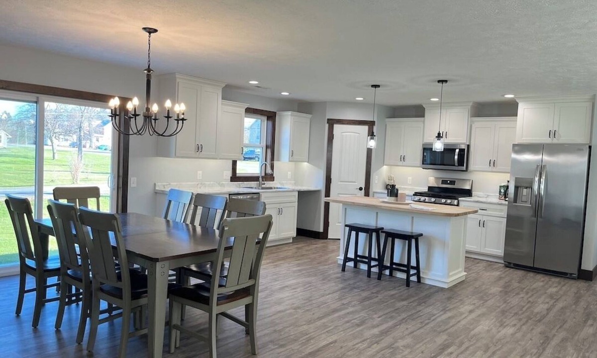 Great Bend House | Like New Pristine Rancher, 1 mile to Ft Drum Gate