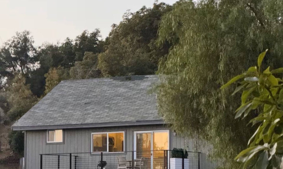 Escondido Cottage | Lilac Cottage on 20 Acre Avocado Farm