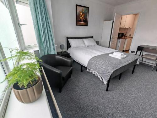 Oxford Apartment | Lilac Studio - Self Contained One-Bed Studio Flat