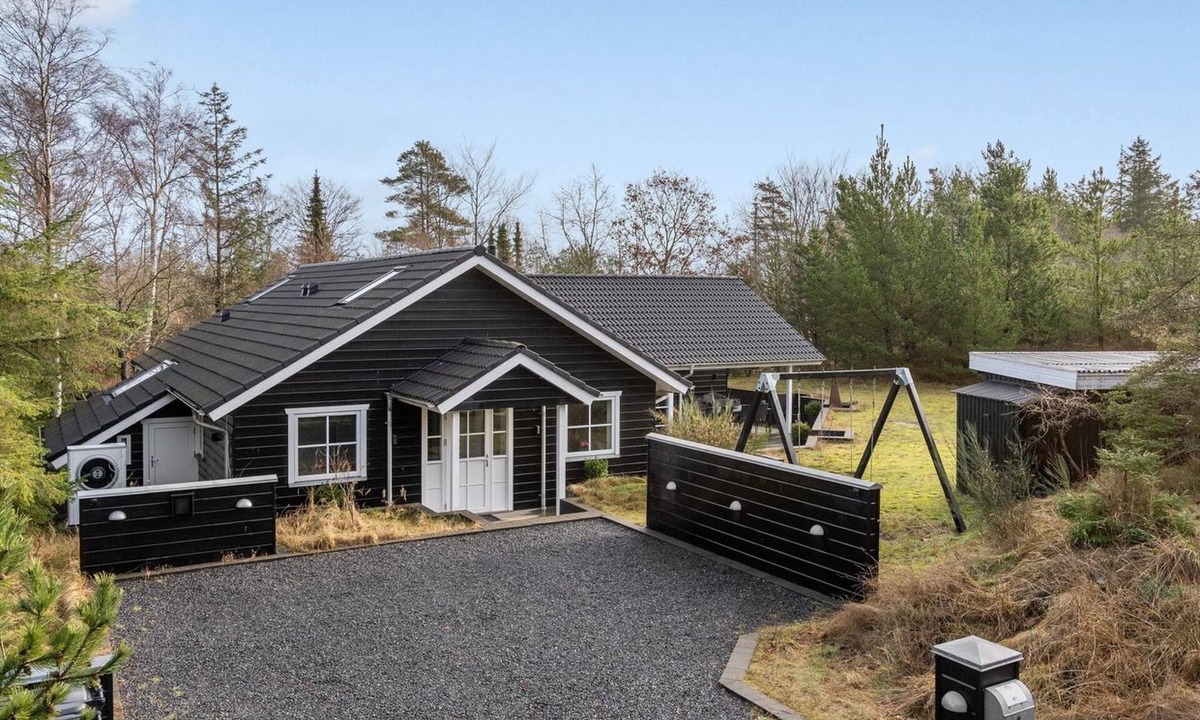 Hou House | "Lilie" - 270m from the sea by Interhome