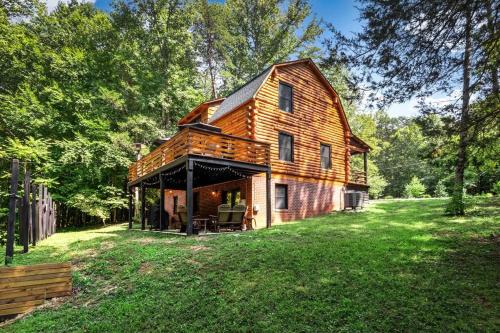 Macon House | Lillas Cozy Cabin Where Comfort Meets Fun