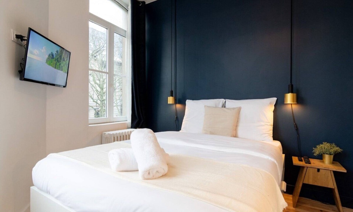 Historic Center Apartment | Lille: Studio Hypercentre