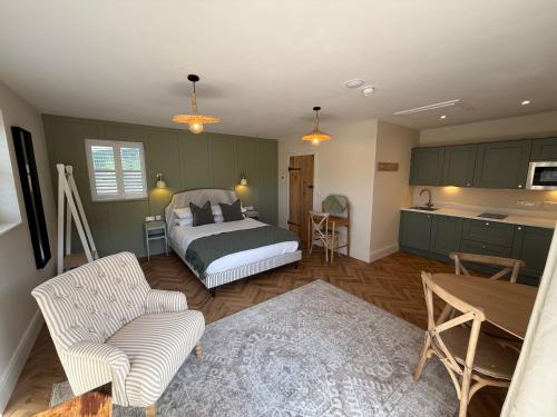 Winscombe Hotel | Lillypool Farm