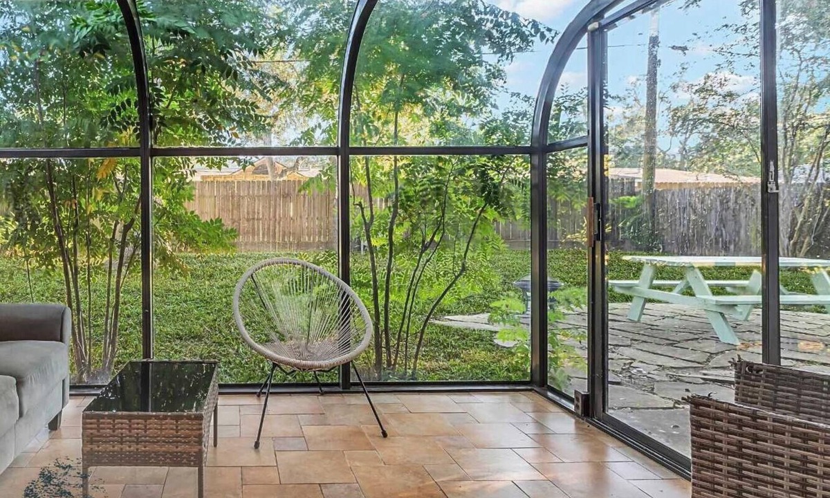 Houston House | Lillys Maison 3 with Huge Yard