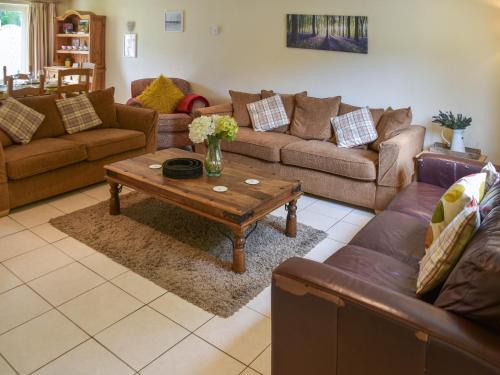 Nassington House | Lily Pad 6 - Uk43915