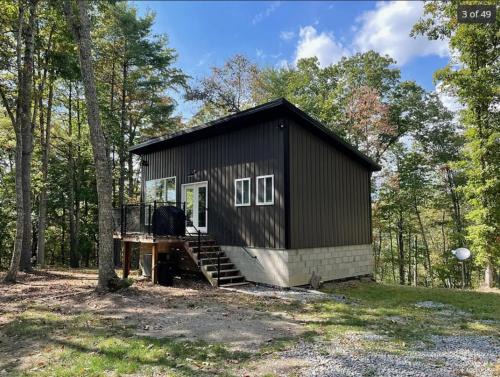 Nimitz Apartment | Lily Pad Hideaway on 19 Acres
