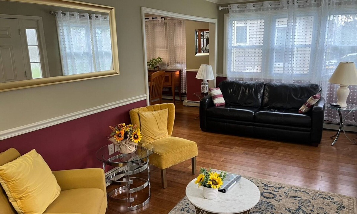 Colonie House | Limbe Guest House in Latham NY