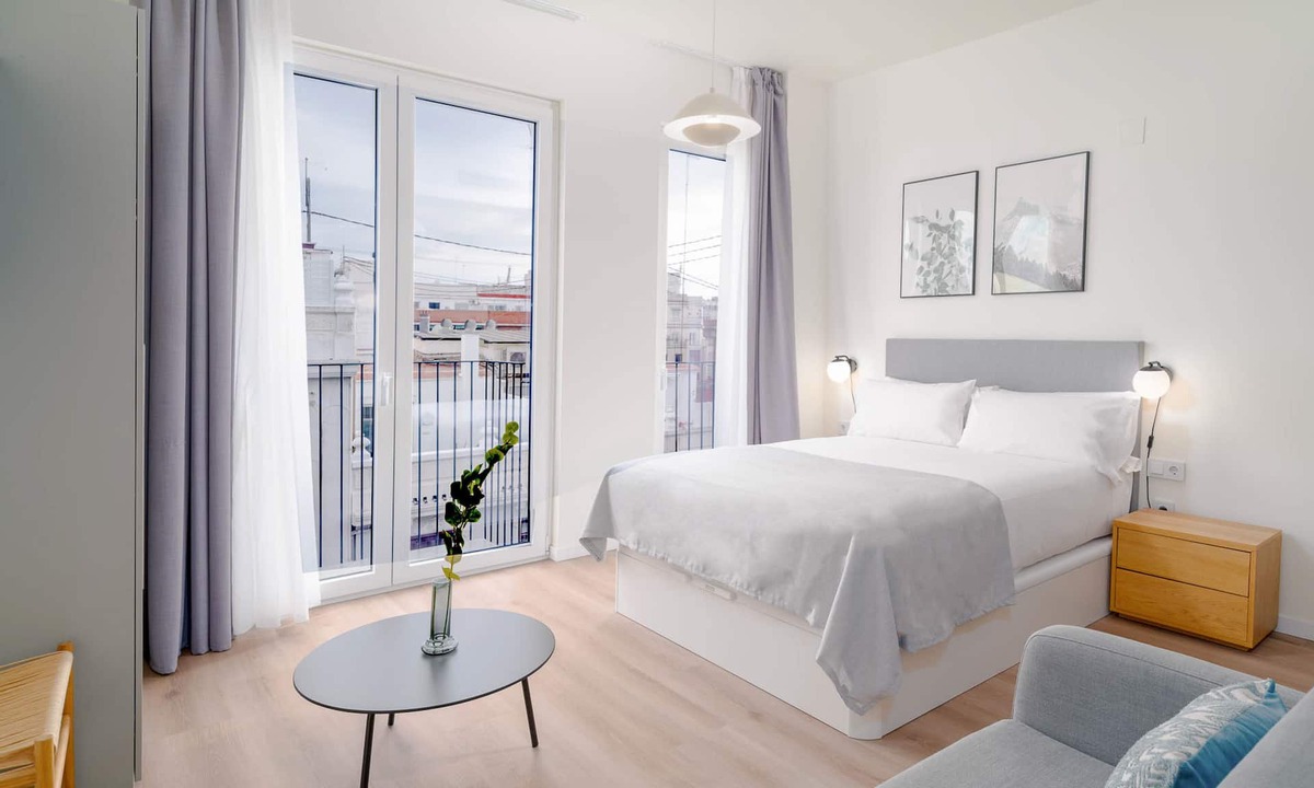 La Petxina Apartment | Limehome Valencia Carrer de Sant Jacint