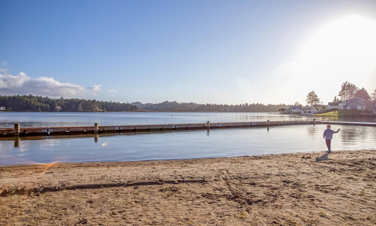 Nelscott House | Lincoln Lighthouse