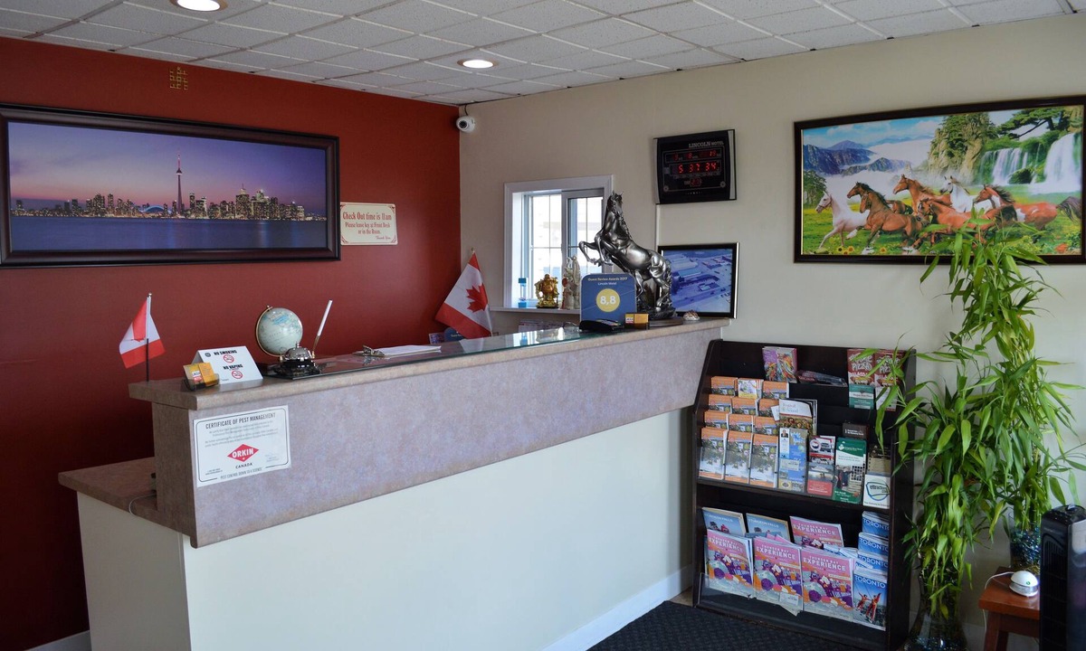 Sturgeon Falls Hotel | Lincoln Motel