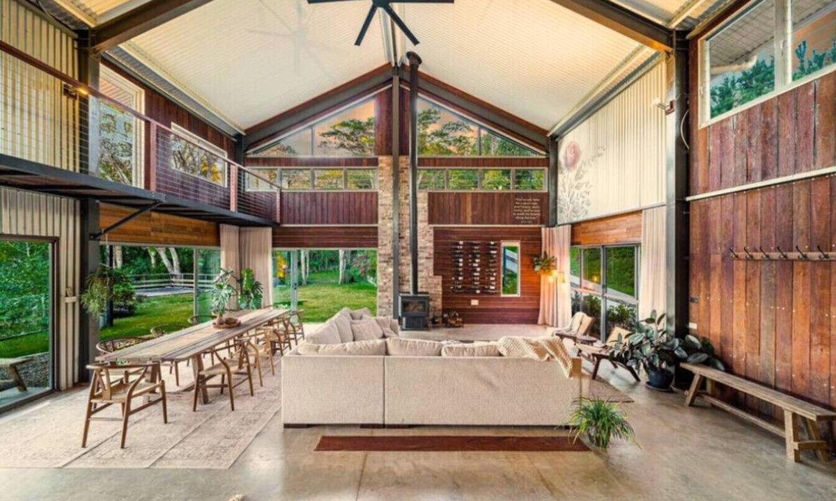 Montville House | Linden Rose Barn | Short Walk to Waterfall + Views