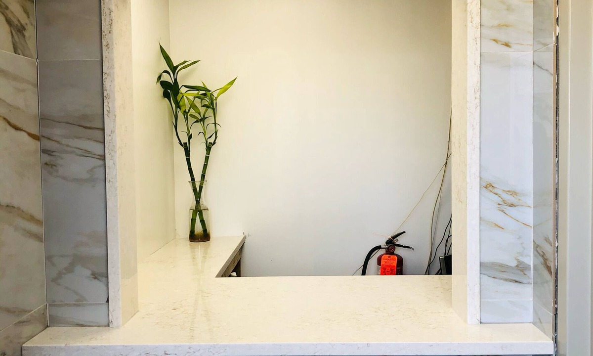 Lindenhurst Hotel | LINDENHURST MOTEL