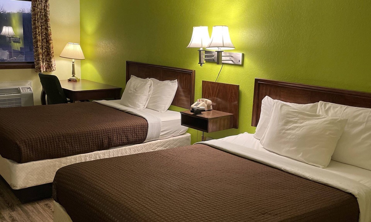 Homer Hotel | Linder Motor Lodge