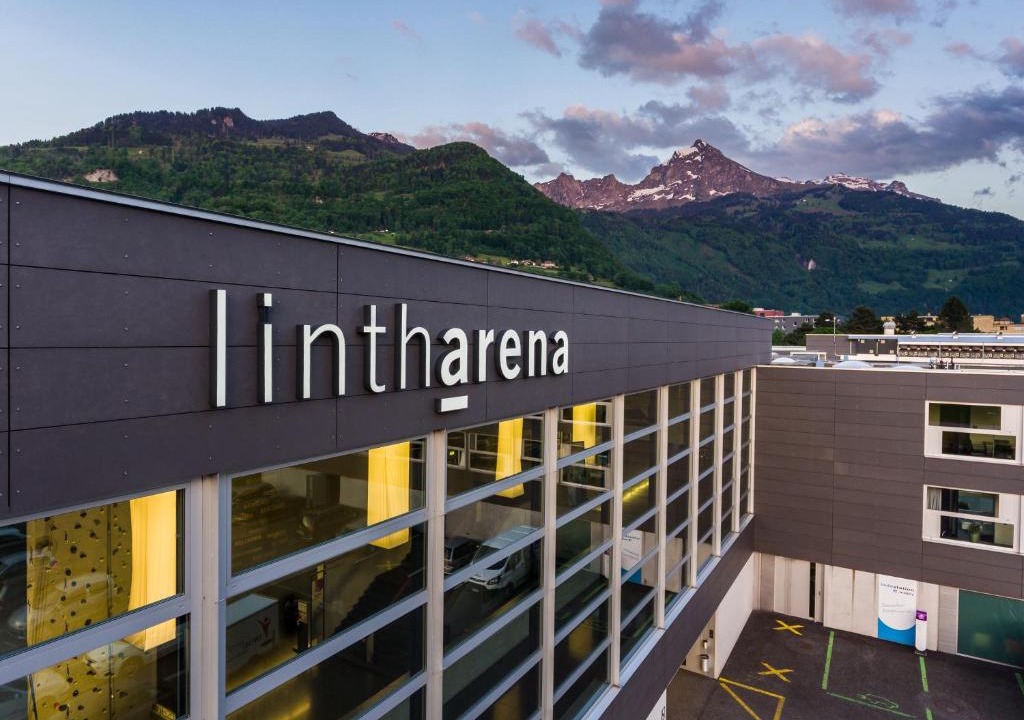 Glarus Nord Hotel | lintharena ag