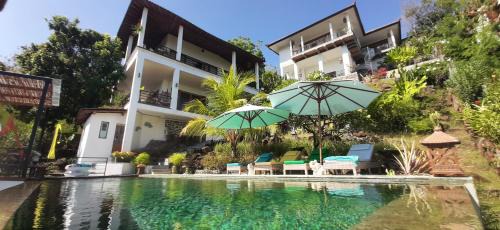 Cempaga Villa | LiRi 4 Bdrm Villa - Ocean, Valley view