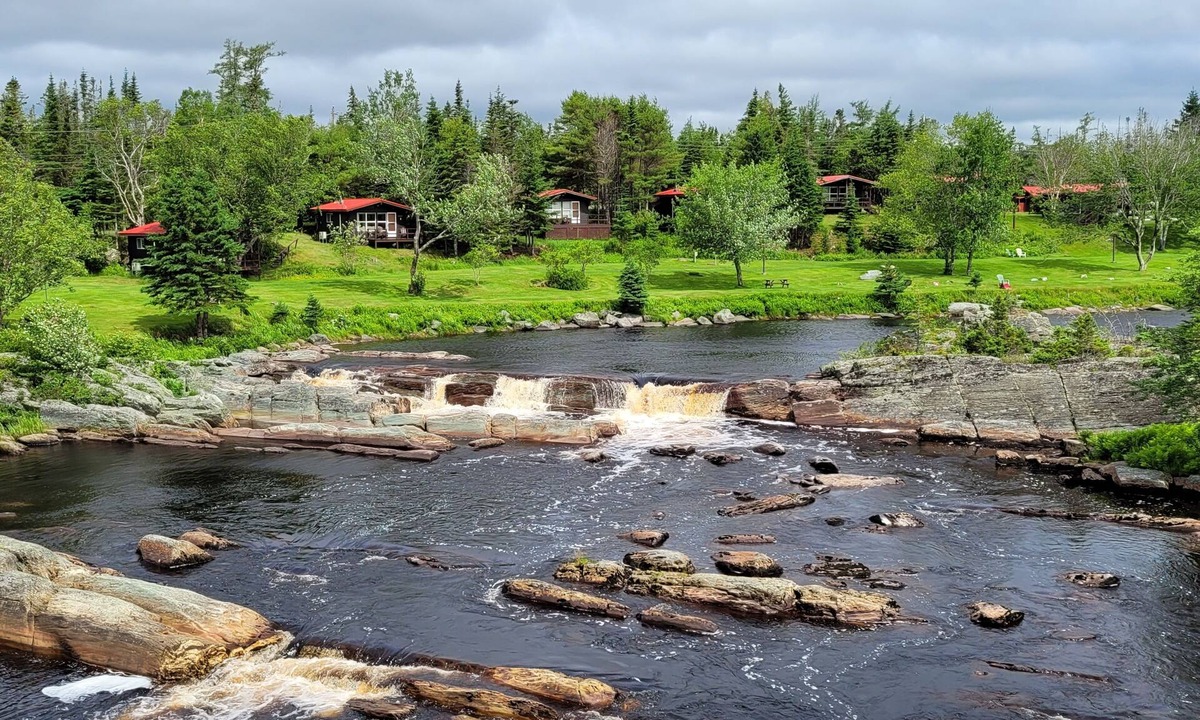 Liscomb Ski Chalet | Liscombe Riverside Chalets
