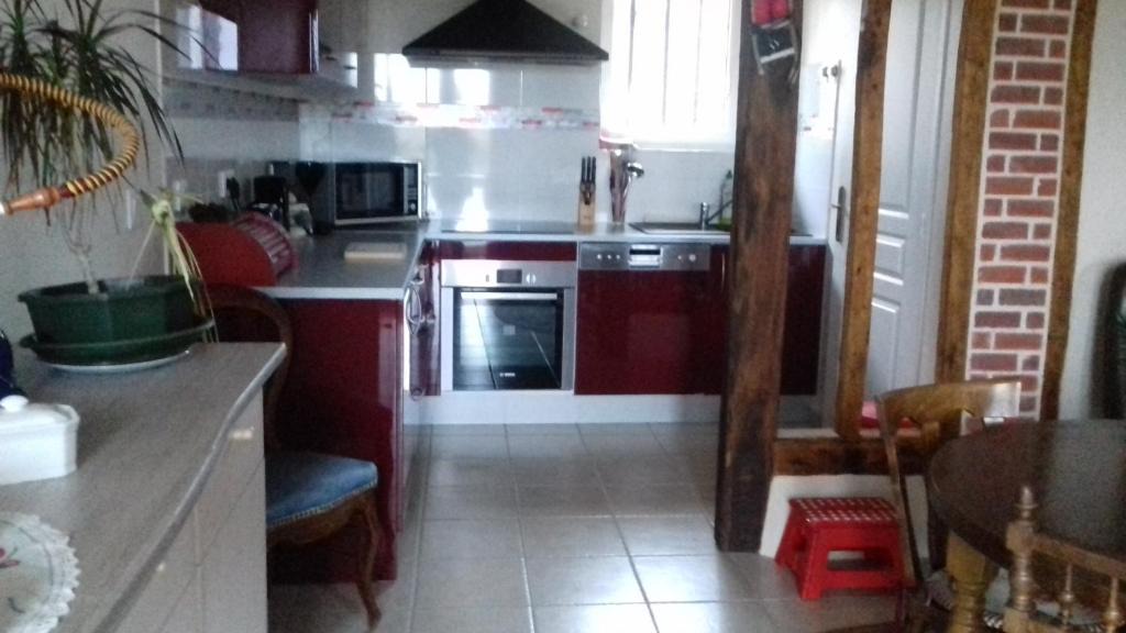 Troarn House | Liseangīte