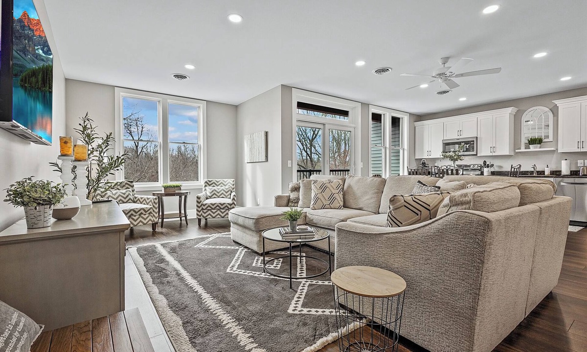 Akron Apartment | Litfin Loft: A Luxury Short Term Rental