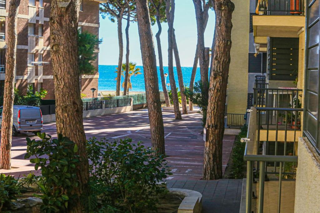 Cambrils Apartment | LITORAL COSTA DORADA - PINS i MAR Only families